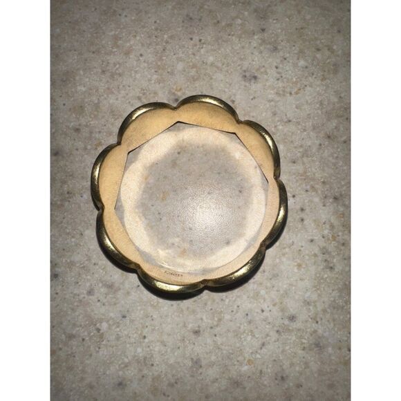 LUCKY BRAND COUTURE SUZANI CIRCLE RED ENAMEL GOLDEN METAL LARGE BANGLE BRACELET - Picture 5 of 10